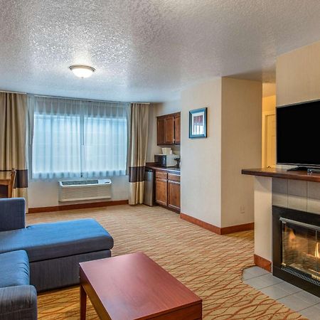 Comfort Inn Mount Shasta Area Уид Экстерьер фото