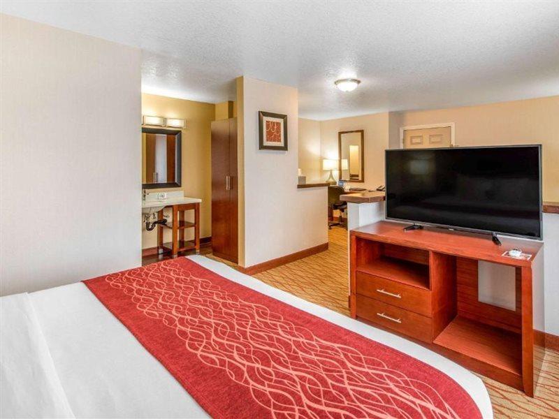 Comfort Inn Mount Shasta Area Уид Экстерьер фото