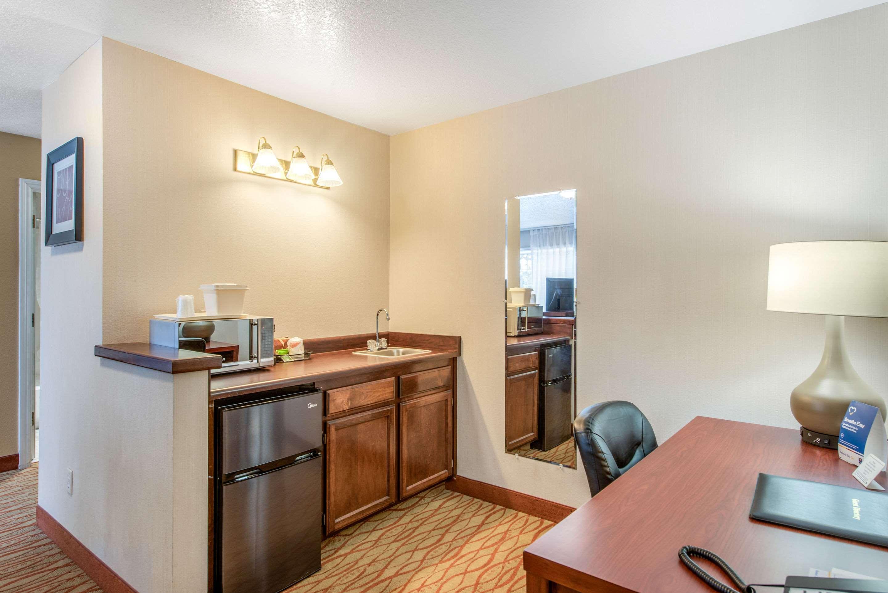 Comfort Inn Mount Shasta Area Уид Экстерьер фото