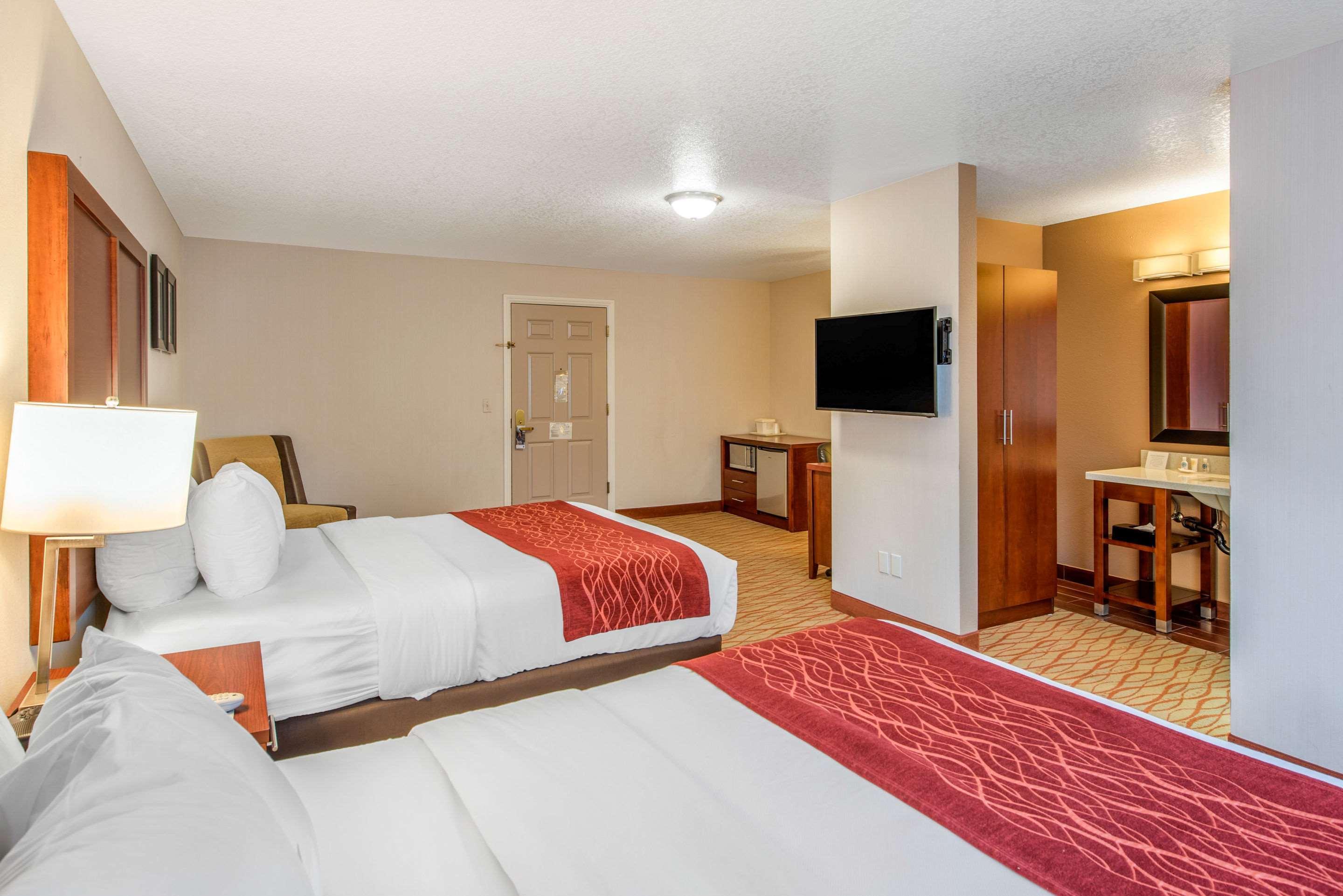 Comfort Inn Mount Shasta Area Уид Экстерьер фото