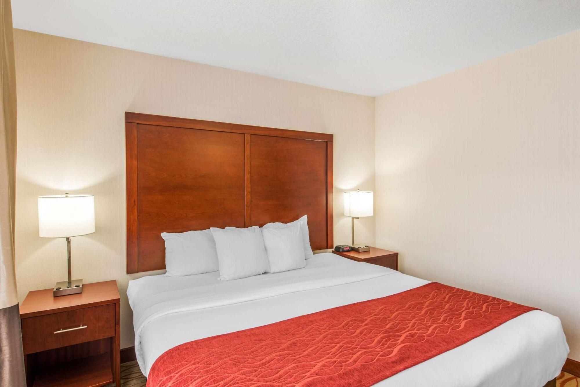 Comfort Inn Mount Shasta Area Уид Экстерьер фото