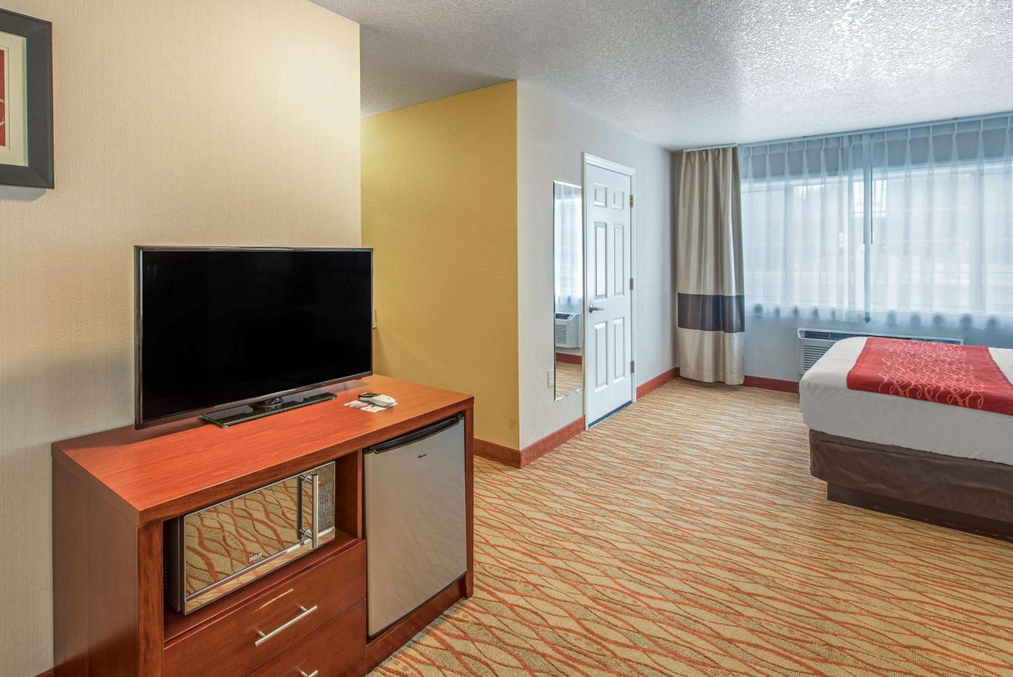 Comfort Inn Mount Shasta Area Уид Экстерьер фото